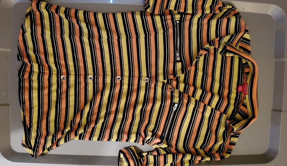 GUESS XS quarter length sleeved shirt.